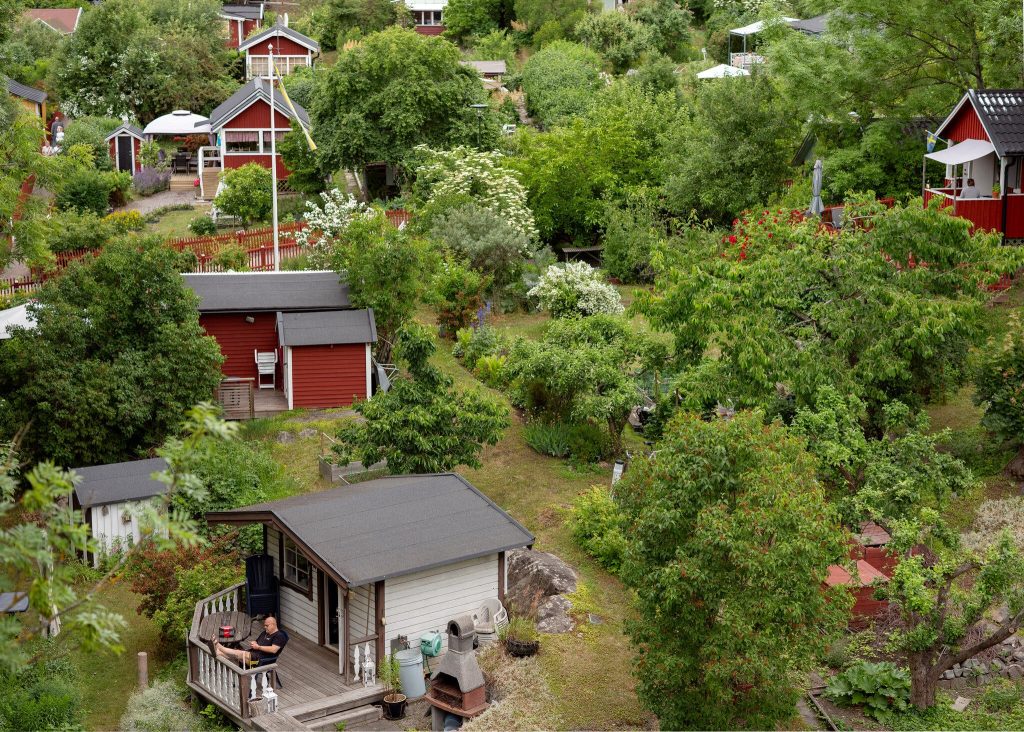 08WELL-WORLD-SWEDISH-GARDENS-15-zfcq-superJumbo