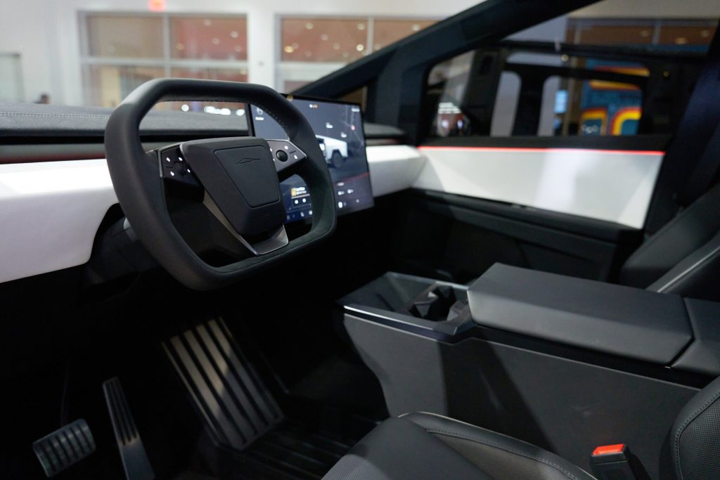CYBERTRUCK 3