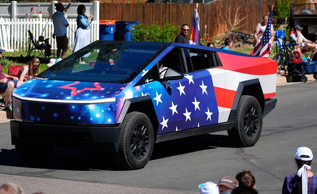 CYBERTRUCK 5