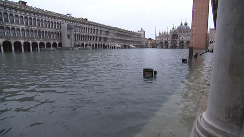 venice-drowning-05